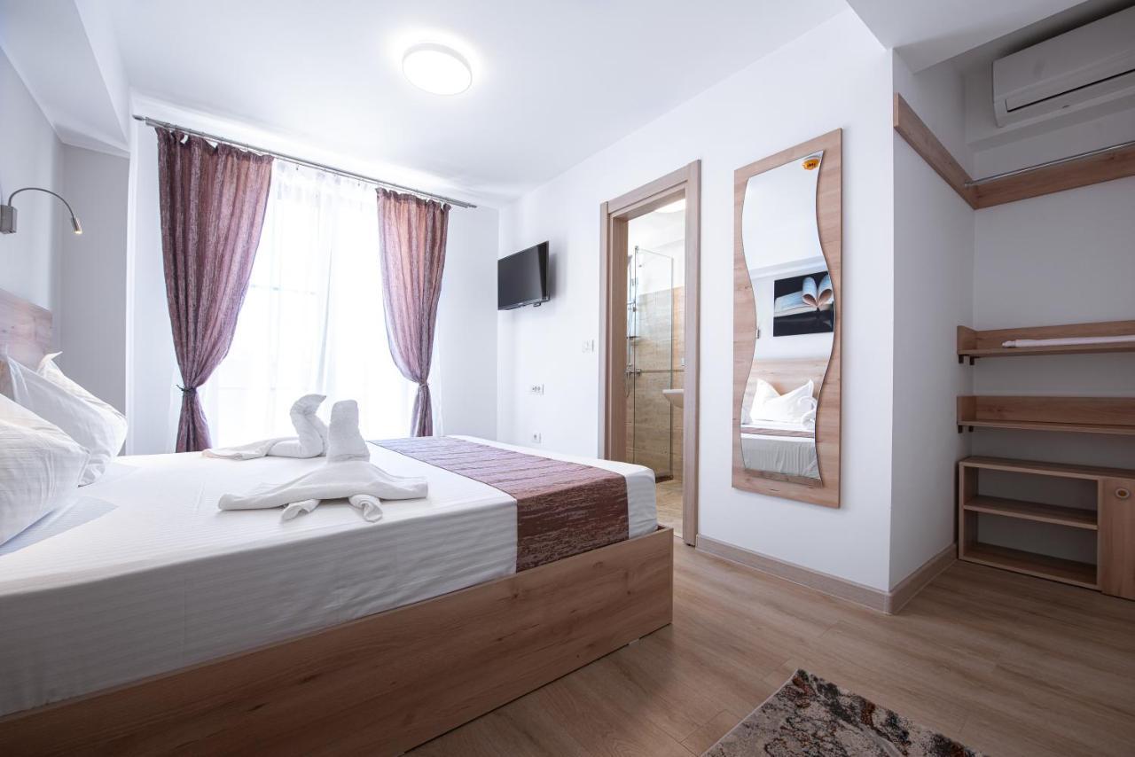Polu-X Hotel Vama Veche Exterior foto
