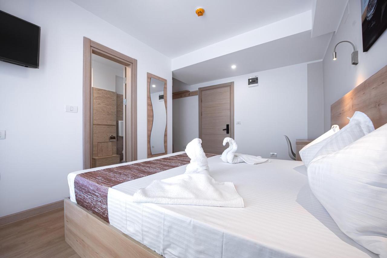 Polu-X Hotel Vama Veche Exterior foto